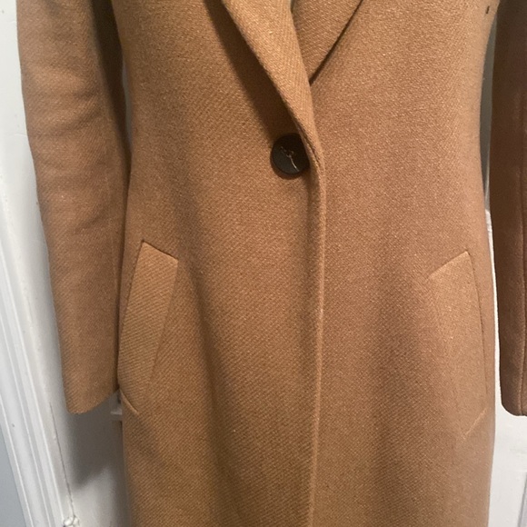 Coat!!!! - Picture 5 of 9